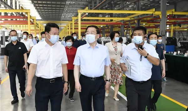 張維亮、樊成華等市領(lǐng)導(dǎo)參加恒工精密重點(diǎn)項(xiàng)目建設(shè)觀摩活動(dòng)